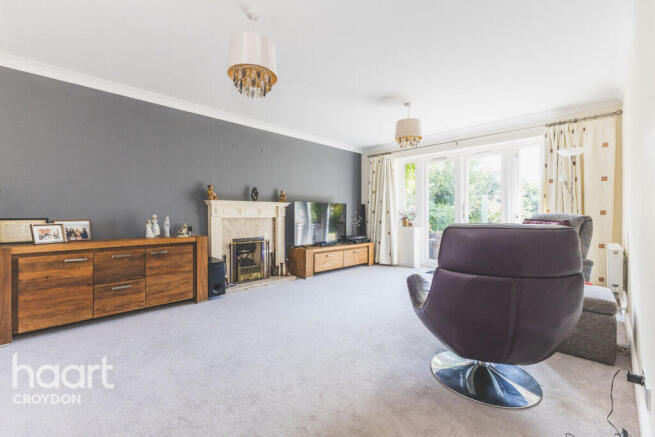 5 bed property, in Marshall Close, £1,000,000