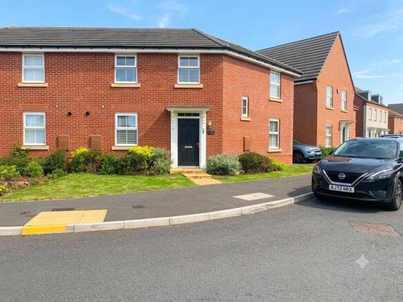 3 bed property, in Celadon Road, £330,000