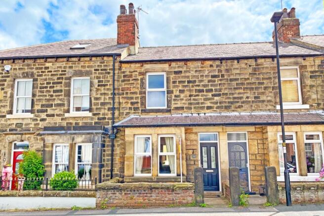 2 bed property, in Grey Street, £260,000