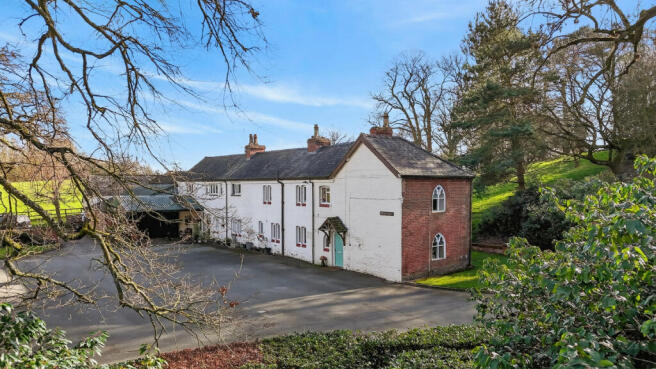6 bed property, in Wicksted Cottages Wirswall Whitchurch, £875,000