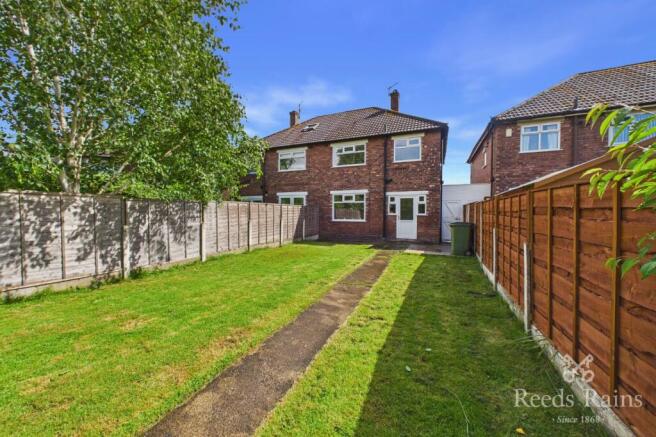 3 bed property, in Knypersley Avenue, £295,000