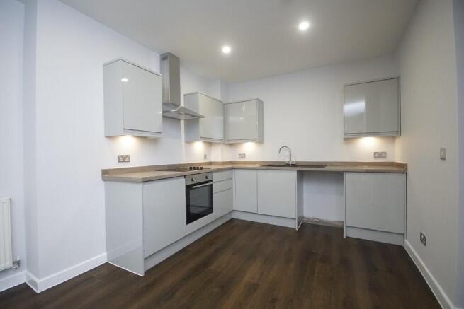 2 bed property, in Burch House, £130,000