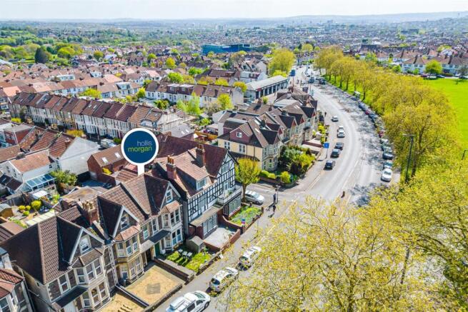 7 bed property, in Gloucester Road, £525,000
