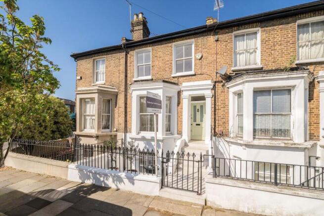 3 bed property, in Myrtle Road, £1,050,000