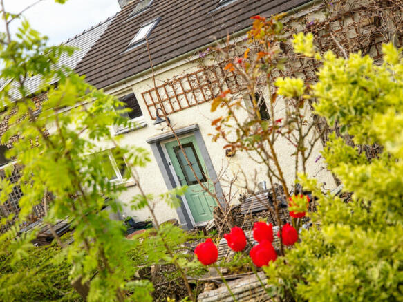 4 bed property, in Barney Scar, £375,000