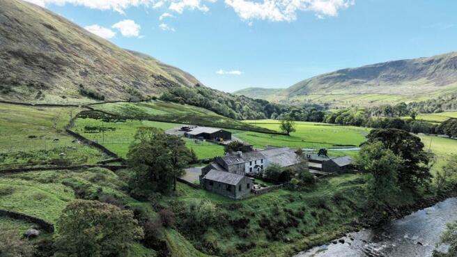 17 bed property, in Brockholes Farm, £2,350,000