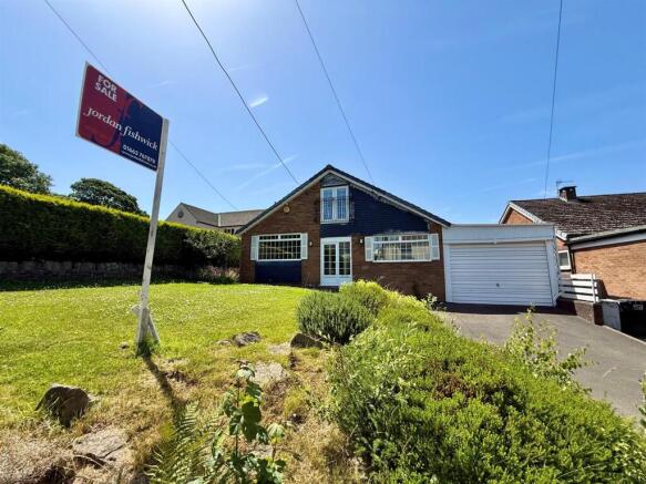 3 bed property, in Buxton Old Road, £612,500