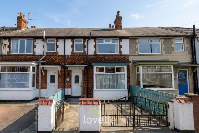 3 bed property, in Chelmsford Avenue, £99,950