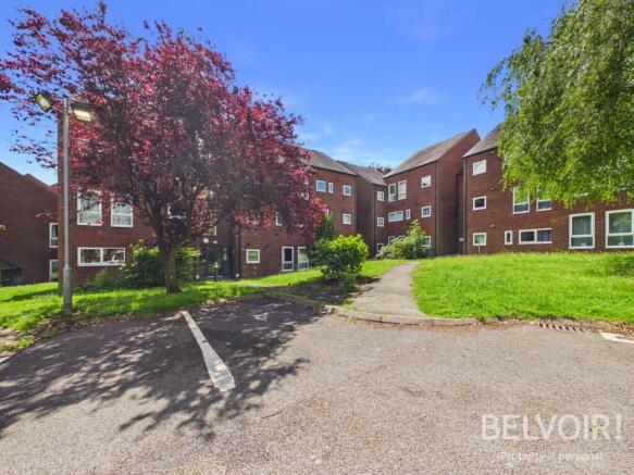 2 bed property, in Stafford Road, £99,950