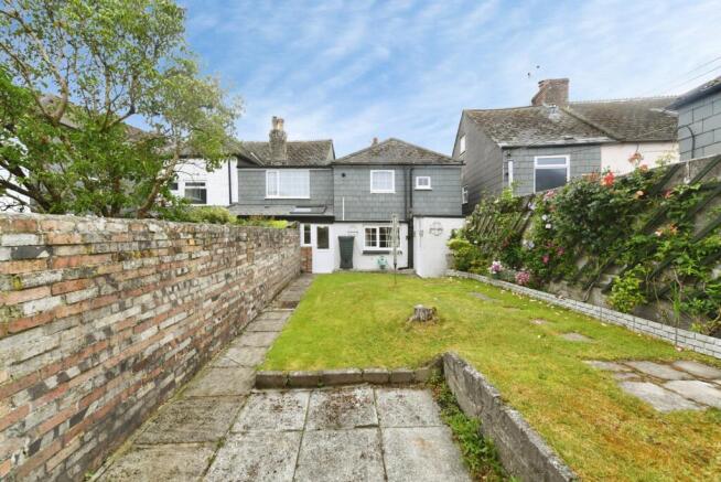 5 bed property, in Bank Street, £350,000
