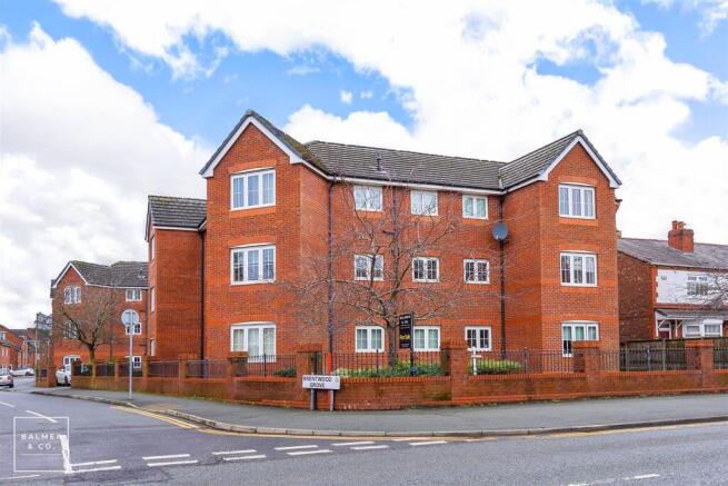 2 bed property, in Brentwood Grove, £114,950