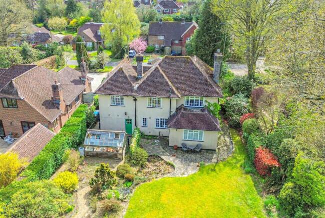 4 bed property, in Brook Lane, £1,250,000