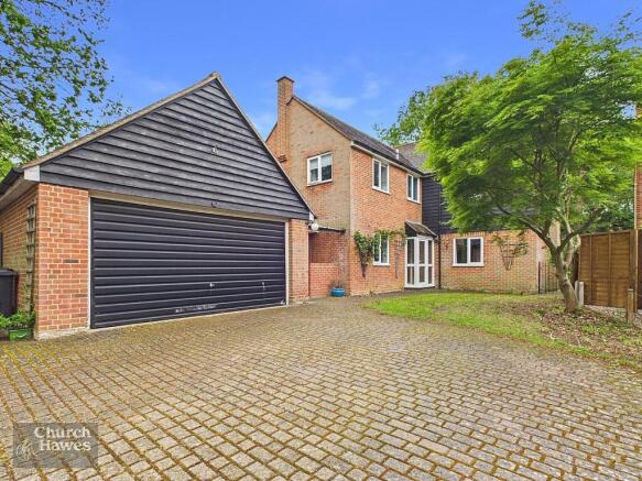 4 bed property, in Fir Tree Lane, £950,000
