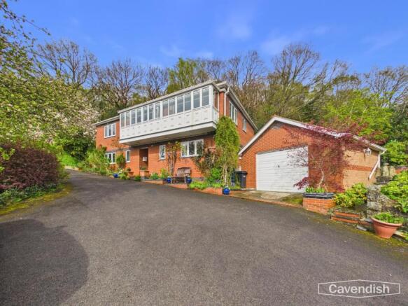 4 bed property, in Rhyddyn Hill., £500,000