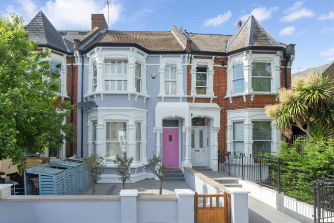 4 bed property, in Hillfield Road, £2,490,000
