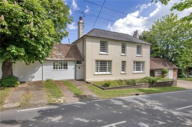 3 bed property, in Udimore, £750,000