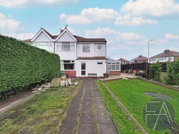 3 bed property, in Bankfield Lane, £290,000