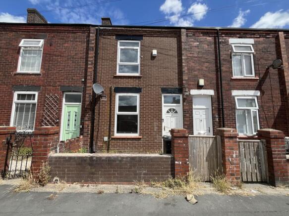 3 bed property, in 5 Hey Street, £85,000
