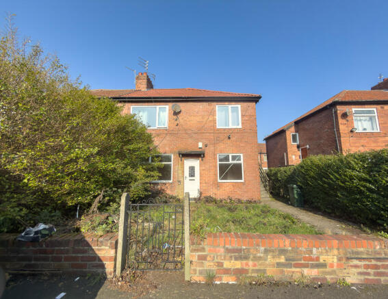 2 bed property, in 227 Scarborough Road, £20,000