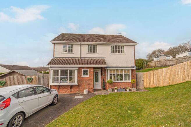5 bed property, in The Plantation, £420,000