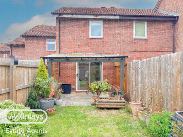 2 bed property, in Taunton TA1, £220,000