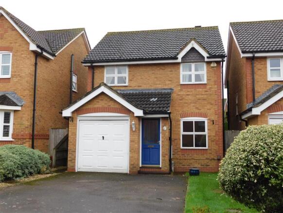 3 bed property, in Rimbury Way, £435,000
