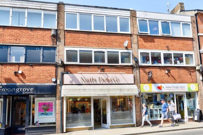 1 bed property, in Duke Street, £225,000