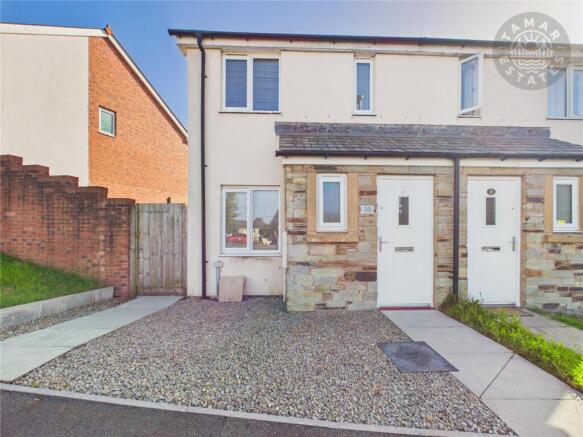 2 bed property, in Granite Way, £190,000