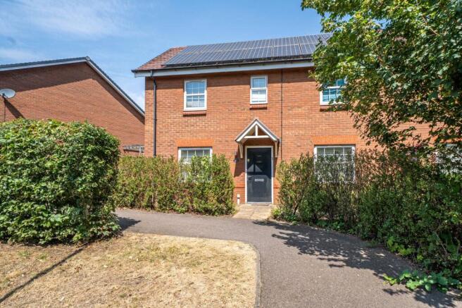 3 bed property, in Stewkley Road, £410,000