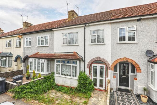 3 bed property, in Murchison Road, £350,000