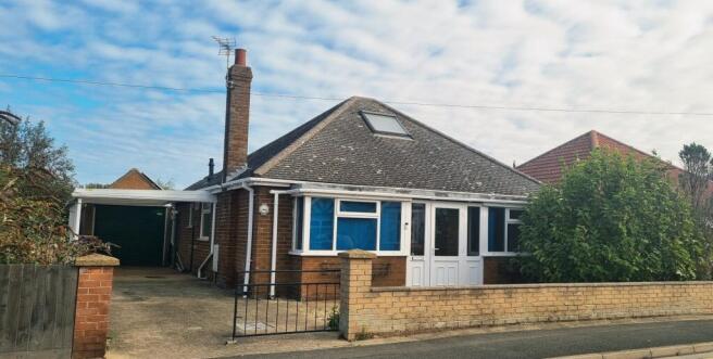 3 bed property, in Seacroft Road, £199,950