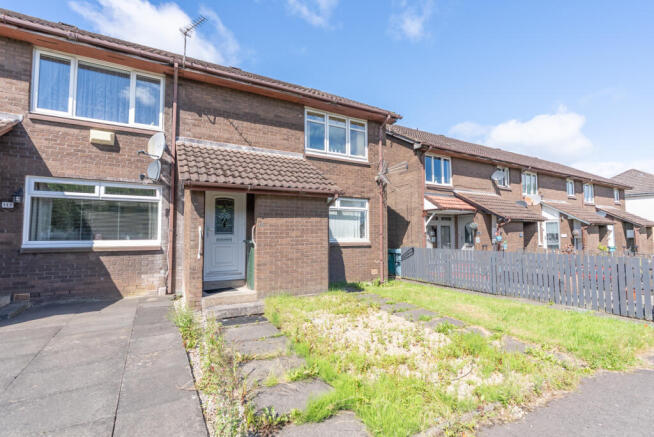 1 bed property, in Bellshill Road, £52,000