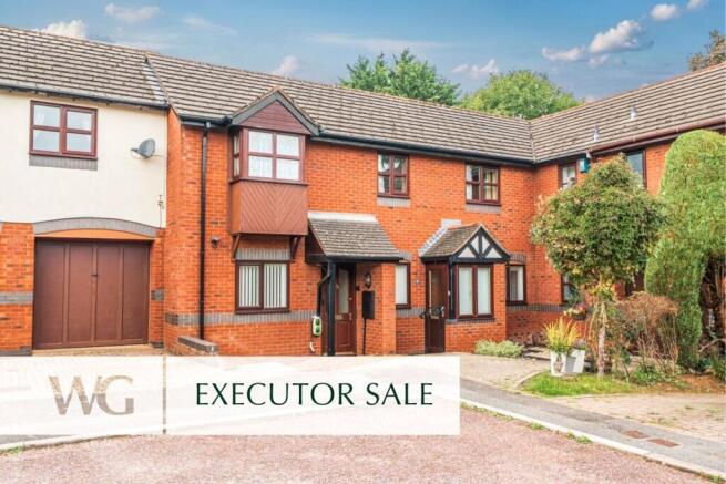 2 bed property, in Exeter, £175,000
