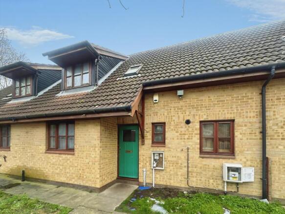 3 bed property, in St Michaels Gate, £160,000