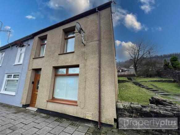 2 bed property, in Maerdy Road, £94,950
