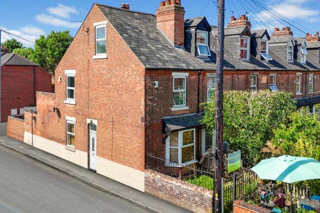 3 bed property, in Querneby Road, £180,000