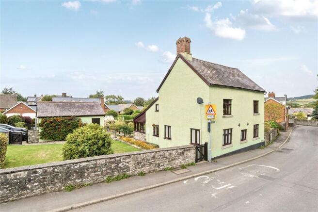 3 bed property, in Knighton Road, £560,000