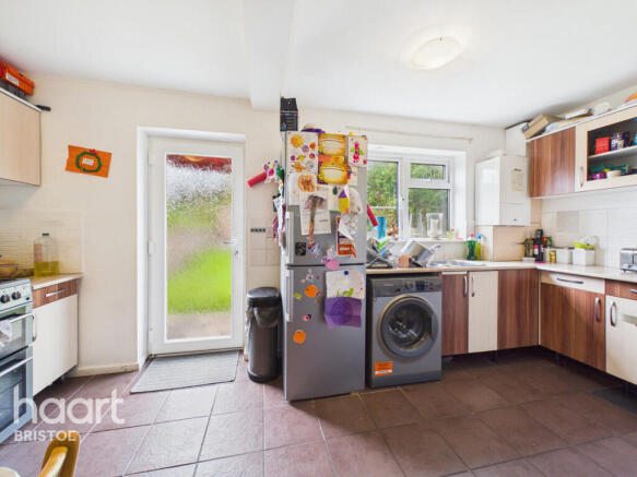 3 bed property, in Monsdale Close, £325,000