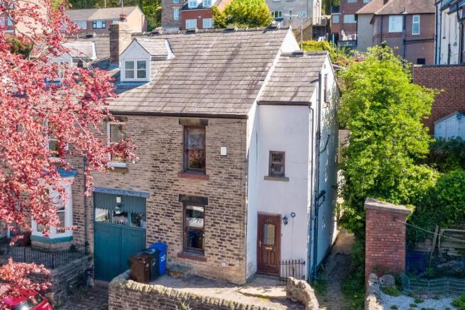 3 bed property, in Bell Hagg Road, £230,000