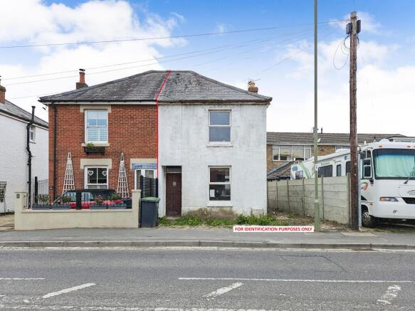 3 bed property, in 6 Church Road, £125,000