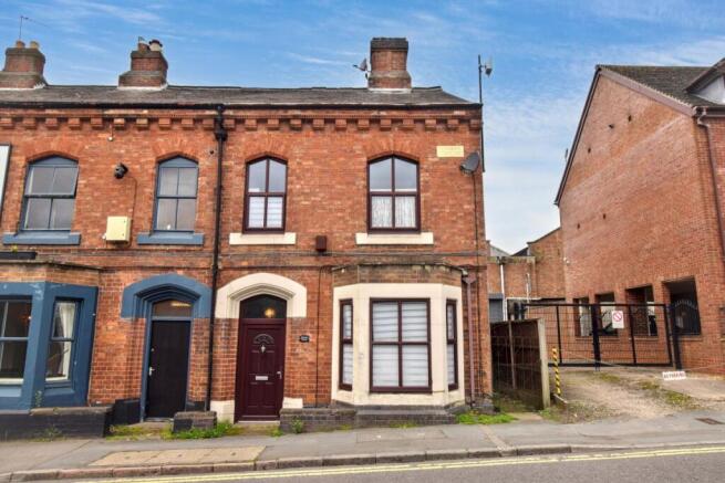 4 bed property, in Vincent House, £180,000
