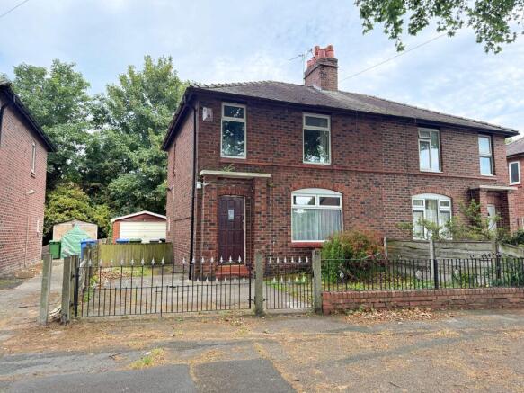 3 bed property, in Hulme Road, £325,000