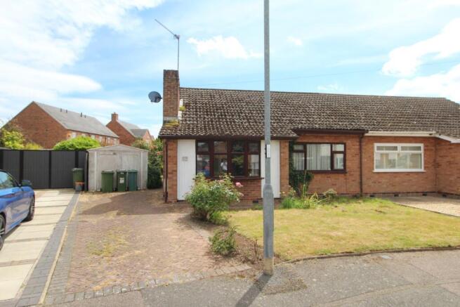 2 bed property, in Ridley Close, £230,000