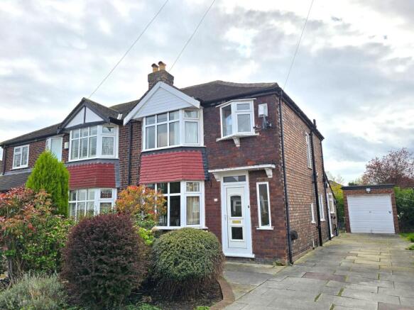 3 bed property, in Fairfax Avenue, £415,000