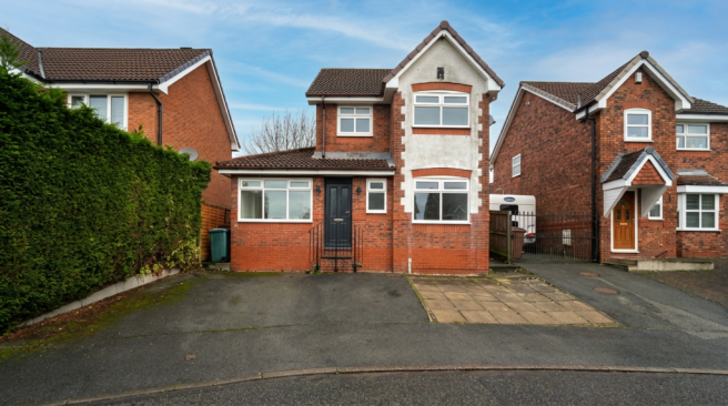 3 bed property, in Alder Meadow Close, £340,000