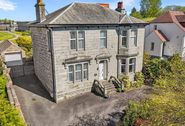 5 bed property, in Bella Vista, £535,000