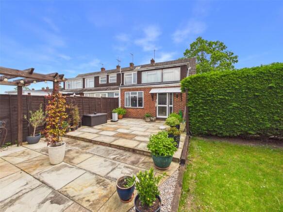 3 bed property, in Beaumont Road, £260,000
