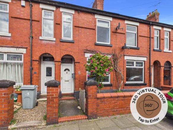 2 bed property, in George Street, £170,000