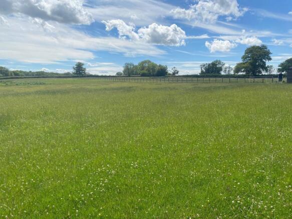 Land, in Paddock Land Off Brackley Lane, £140,000