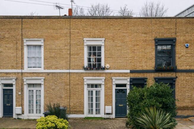 2 bed property, in Tudor Road, £1,150,000